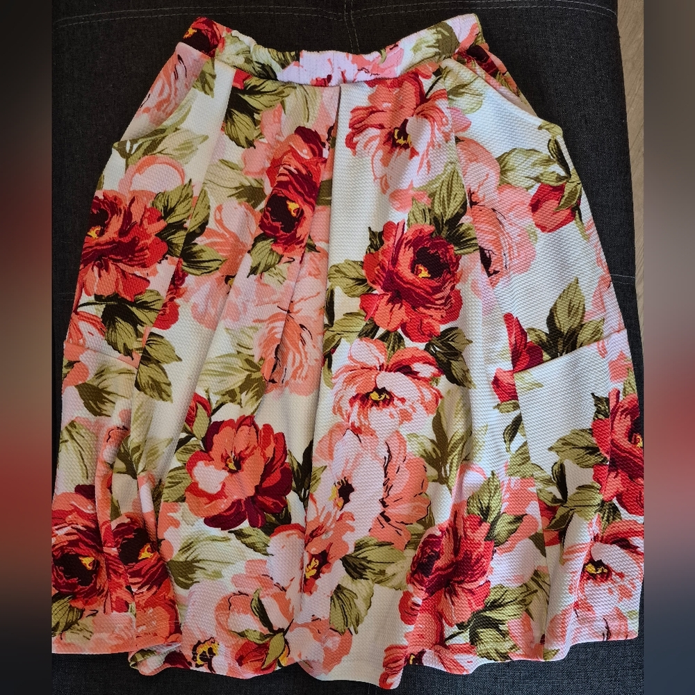 Le Lis Floral Print Women's Skirt